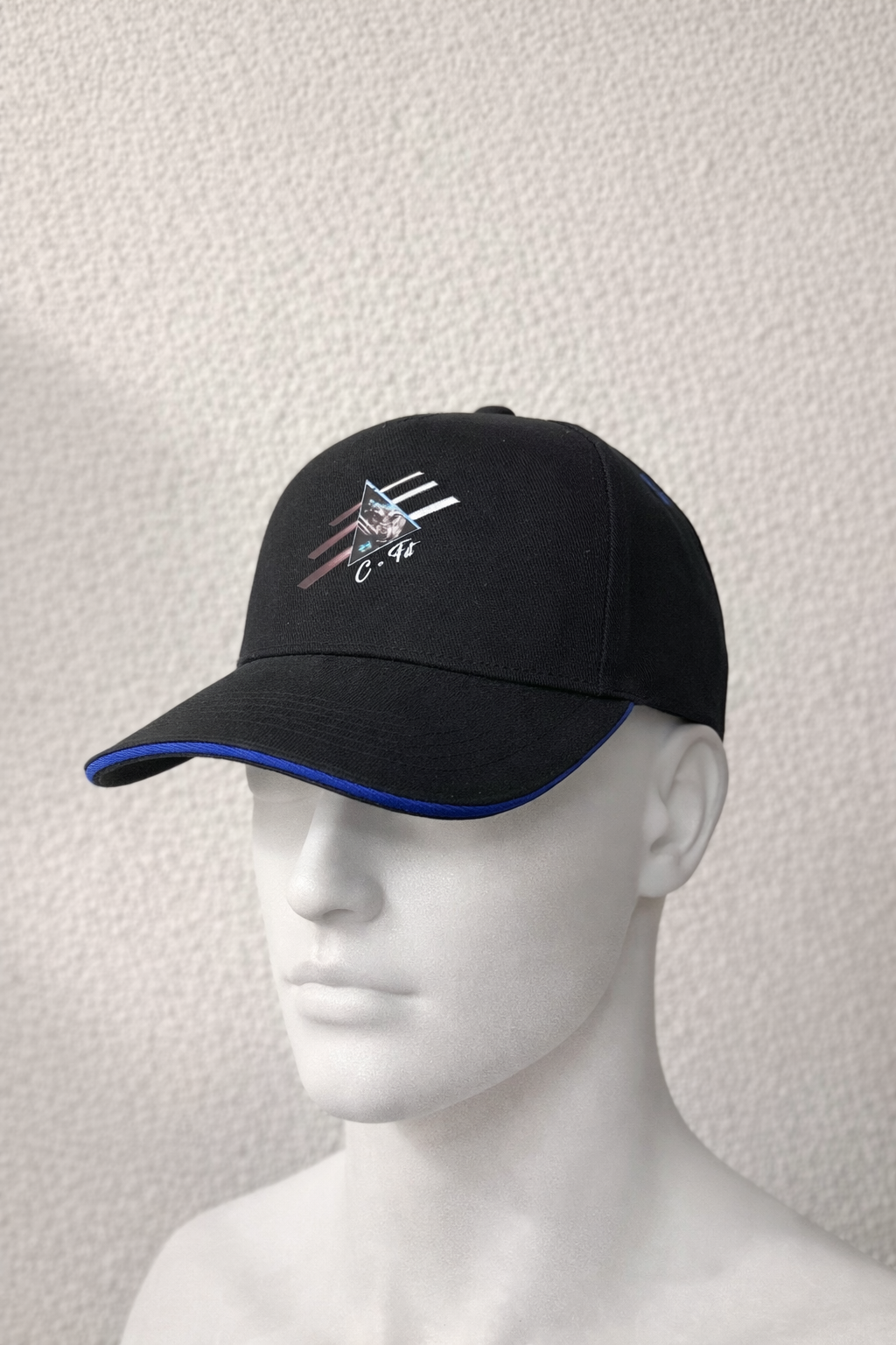 Casquette Noire Logo Stylisé – Style & Performance